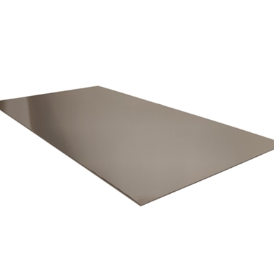 Edelstahlplatte mit Spiegeleffekt